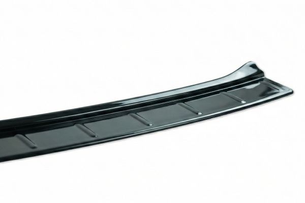 Chery Tiggo 8 Pro Arka Tampon Eşiği Parlak Plastik 2023 ve Sonrası