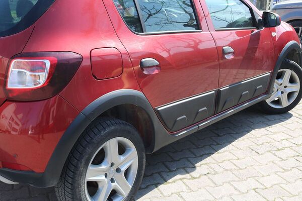 Dacia Sandero Stepway Kapı Dodik Abs Set 4 Parça 2012-2020 Arası