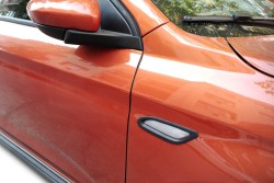 Fiat Egea Cross Sinyal Çerçevesi Siyah Plastik 2 Parça 2020 ve Sonrası - Thumbnail