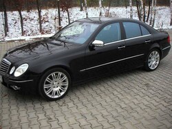 OMSA Mercedes W211 SD Krom Cam Alt Çıtası 4 Parça 2003-2009 Arası - Thumbnail