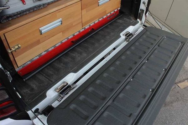 Mitsubishi L200 Bagaj Açma Kapama Sistemi ve Amortisör Seti 2006-2014 Arası