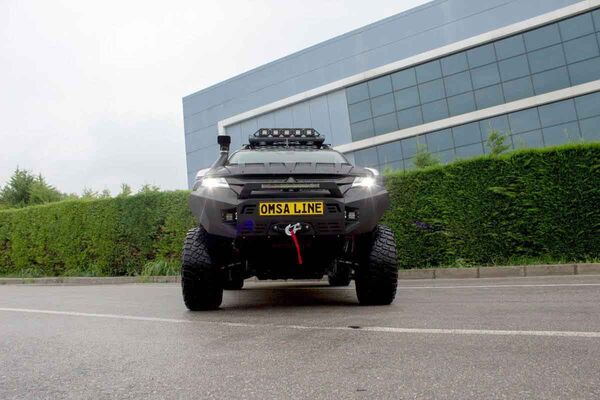 OMSA Mitsubishi L200 Dakar Ön Tampon Siyah Sensörlü 2019 ve Sonrası