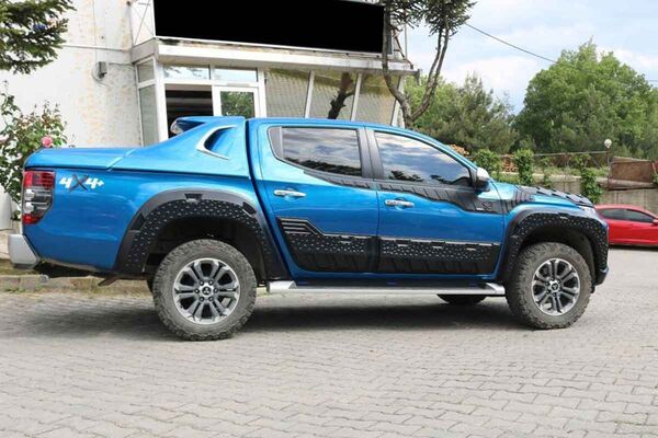 Mitsubishi L200 Kapı Dodik Set Yarasa 6 Parça 2019-2023 Arası