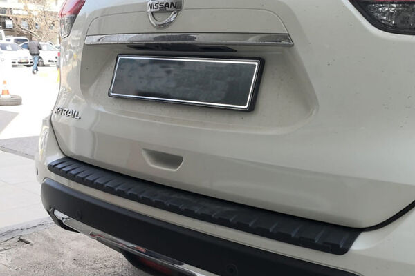 Nissan X-Trail 3 Arka Tampon Eşiği Plastik 2014-2017 Arası