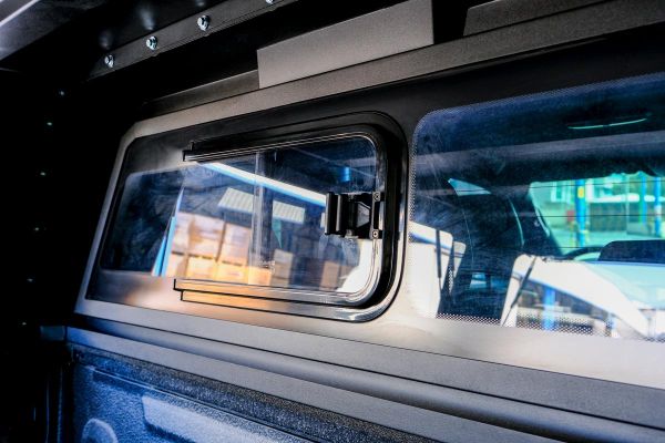 OMSA Ford Ranger Omcap Camlı Kabin Paslanmaz Çelik Sürgülü Yan Camlar 2011-2022 Arası