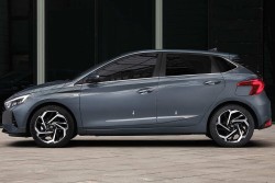 Krom Aksesuar » Omsa - OMSA Hyundai İ20 Krom Yan Kapı Çıtası 4 Parça 2020 ve Sonrası