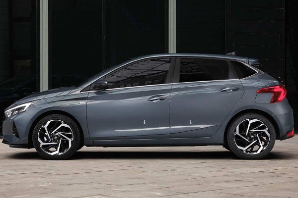 OMSA Hyundai İ20 Krom Yan Kapı Çıtası 4 Parça 2020 ve Sonrası