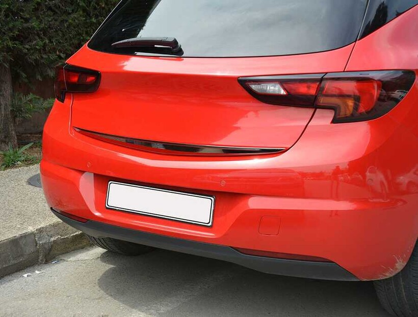 Krom Aksesuar » Omsa - OMSA Opel Astra K HB Siyah Krom Bagaj Çıtası 2015-2021 Arası