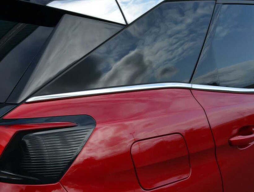 Krom Aksesuar » Omsa - OMSA Peugeot 3008 Krom Cam Alt Çıtası 8 Parça 2016-2023 Arası