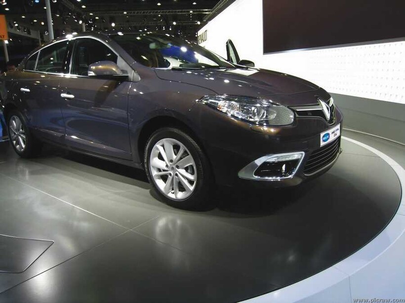 OMSA Renault Fluence Krom Sis Farı Çerçevesi 2 Parça 2013-2015 Arası - Thumbnail