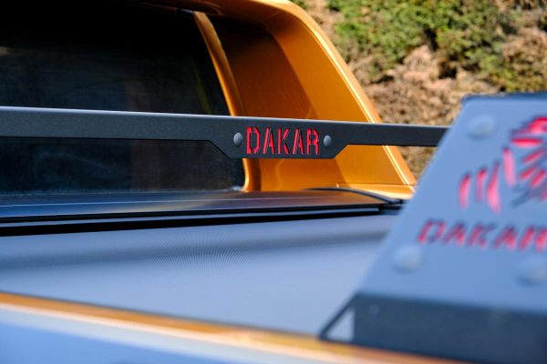 OMSA Toyota Hilux Dakar Kasa Üstü Ara Atkı 2 Parça Siyah 130-177cm 2015-2026 Arası