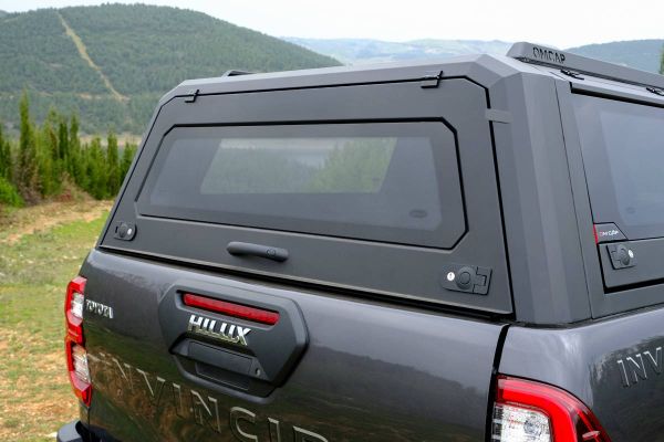 OMSA Toyota Hilux Omcap Camlı Kabin Paslanmaz Çelik 2015-2026 Arası