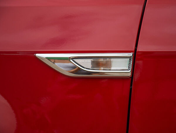 OMSA VW Caddy Minivan Krom Sinyal Çerçevesi 2 Parça Abs 2015 ve Sonrası