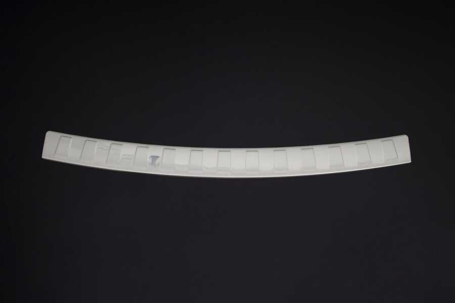 OMSA VW Golf 7 Krom Arka Tampon Eşiği Taşlı 2013-2020 Arası OMSA VW Golf 7 Krom Arka Tampon Eşiği Taşlı 2013-2020 Arası