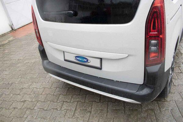 Opel Combo E Arka Tampon Eşiği Parlak Plastik 2019 ve Sonrası