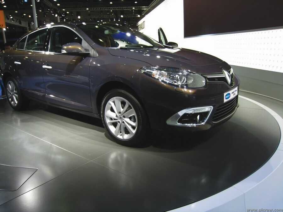 Renault Fluence Krom Sis Farı Çerçevesi 2 Parça 2013 ve Sonrası