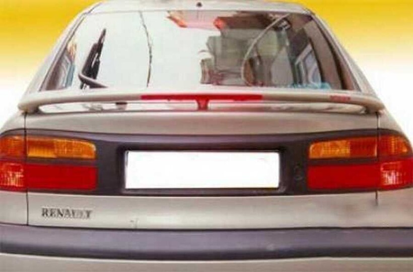 Body Kit » Fiber - Renault Laguna Spoiler Ledli 1997-2002 Arası