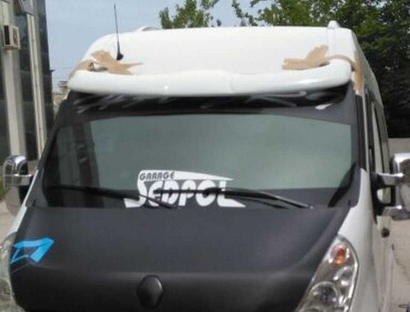 Body Kit » Fiber - Renault Master Ön Cam Güneşlik Yapıştırma 2010-2024 Arası