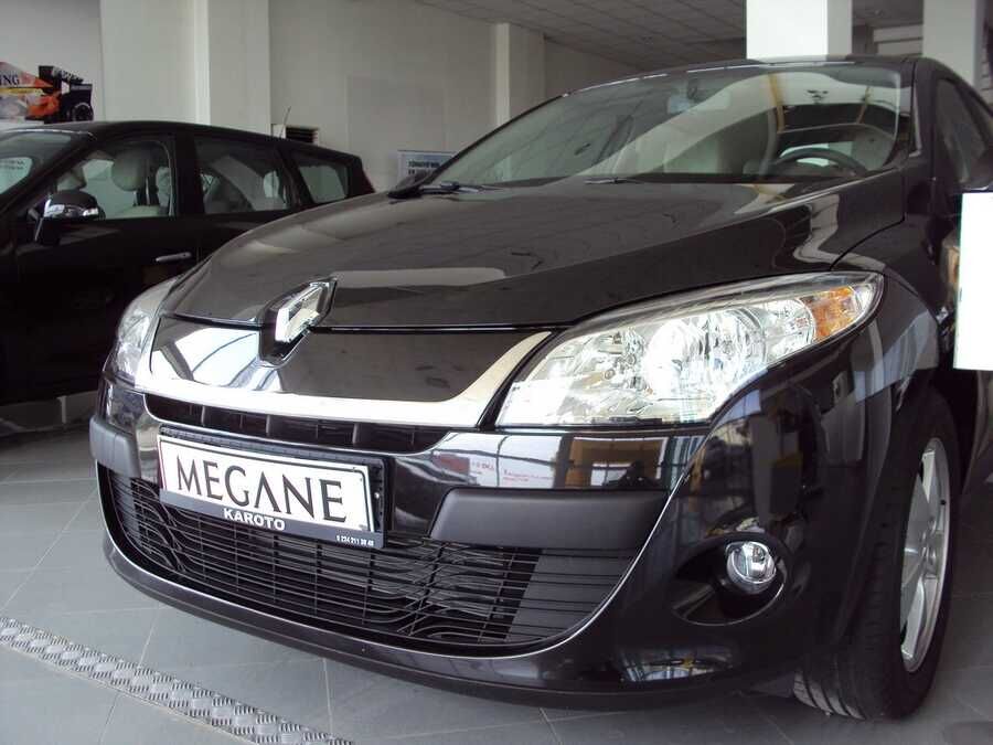 Renault Megane 3 Krom Ön Panjur 2010-2012 Arası