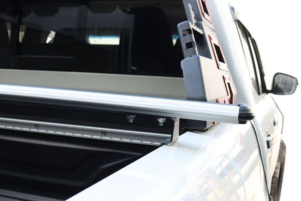 Toyota Hilux Gri Kasa Boldbarı 2 Parça 2015-2026 Arası