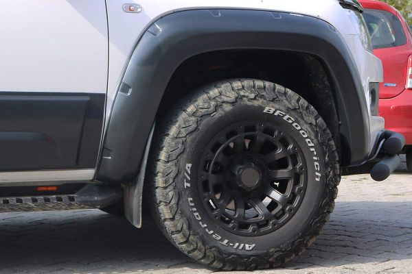 VW Amarok Çamurluk Dodik Seti (19 cm Depo Kapaklı) Vidalı Abs 4 Parça 2012-2017 Arası