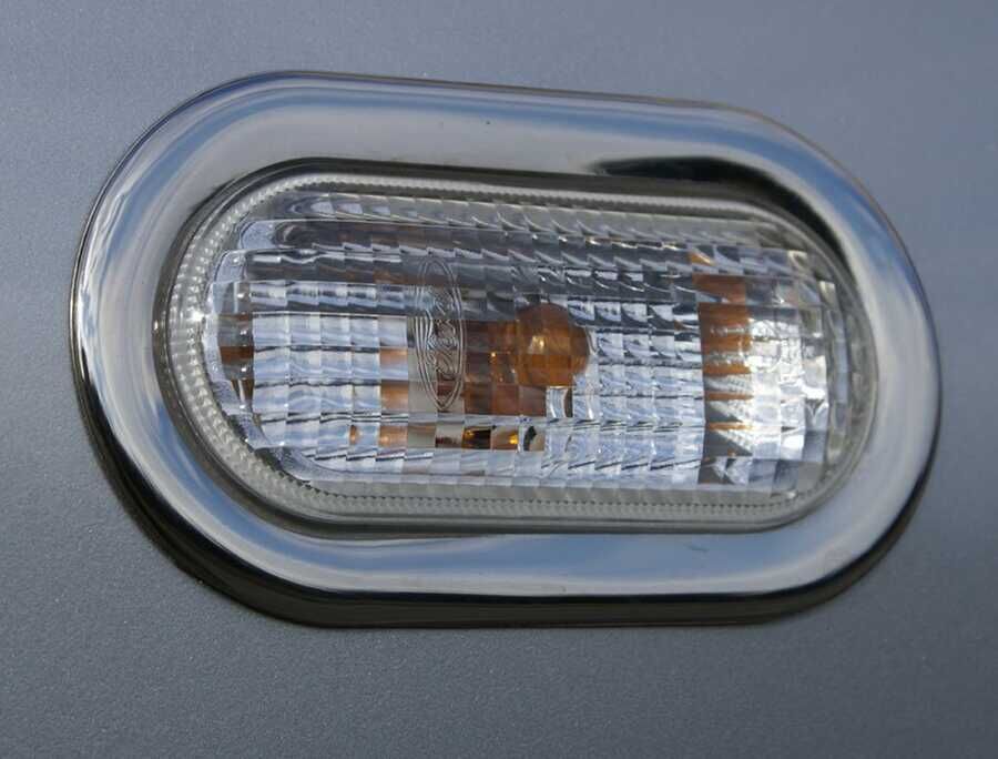 OMSA VW Caddy Krom Sinyal Çerçevesi 2 Parça 2010-2014 Arası