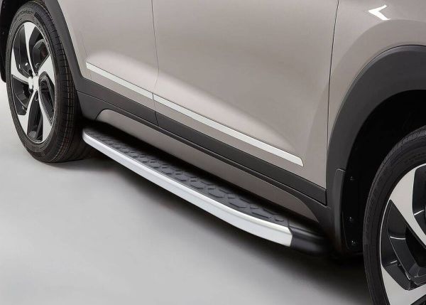 OMSA VW Caddy Uzun Şase Blackline Yan Basamak Alüminyum 2021 ve Sonrası