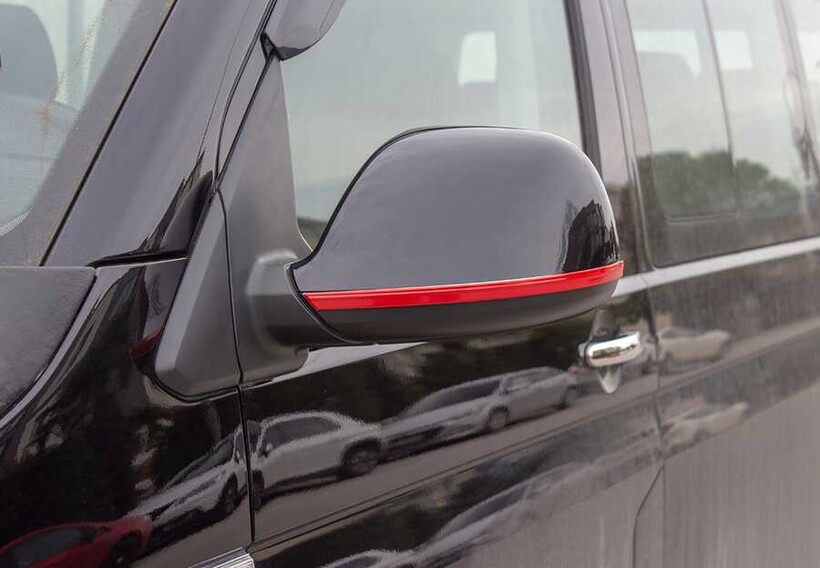 OMSA VW T5 Multivan Kırmızı Krom Ayna Çıtası 2 Parça 2010 ve Sonrası - Thumbnail