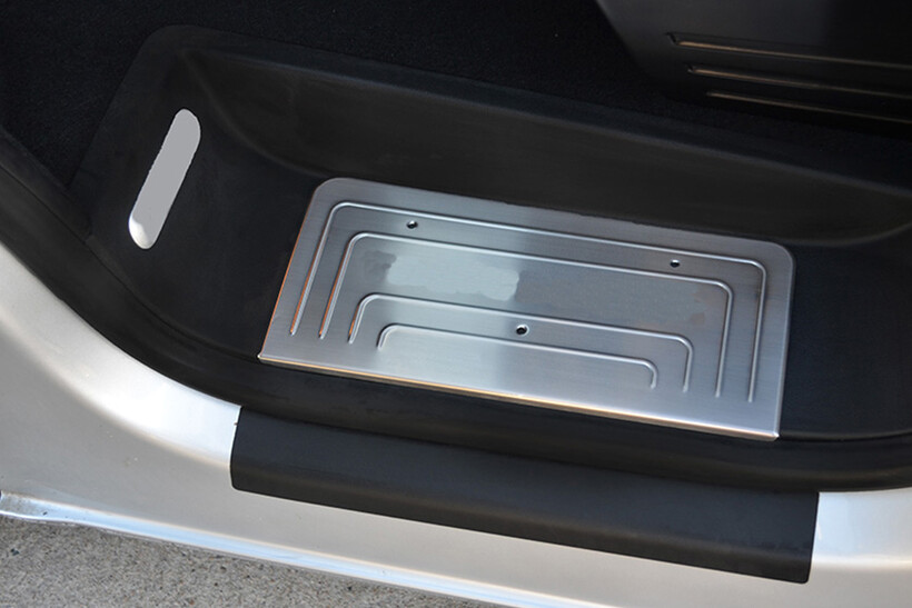OMSA VW T6.1 Caravelle Krom Kapı Eşiği 4 Parça 2020 ve Sonrası - Thumbnail